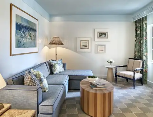 Corner Suite   Living Area