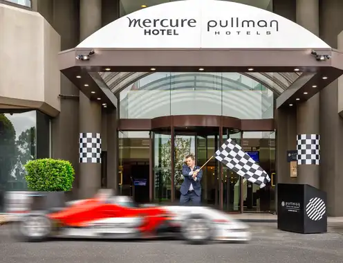 Melbourne a