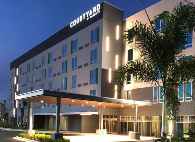 Courtyard by Marriott Winter Haven ......