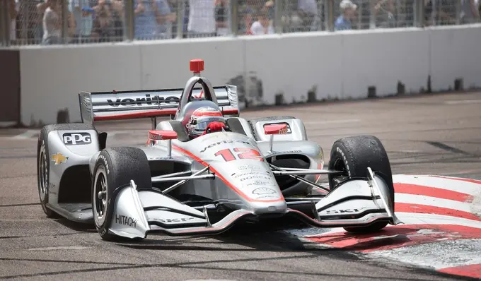 How can hoteliers in Indianapolis capitalize on market demand for March Madness and the Indy 500?