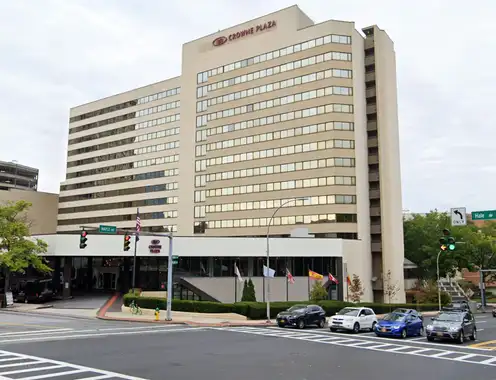 Crowne Plaza White Plains-Downtown