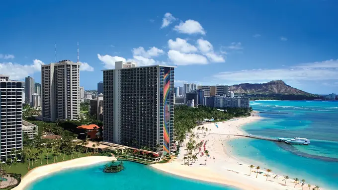 Hilton Hawaiian Village Waikiki Beach Resort ......
