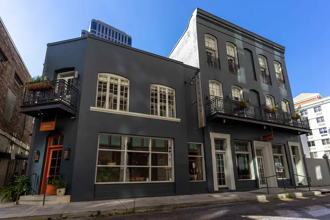 Selina Catahoula New Orleans ......