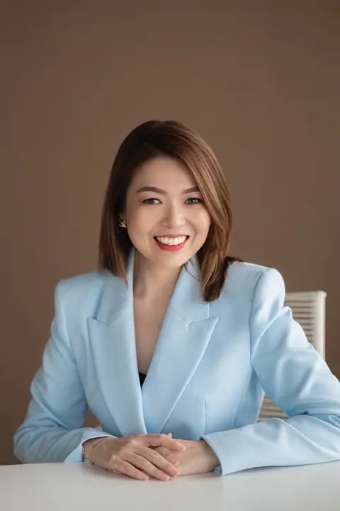 Zoe Seow