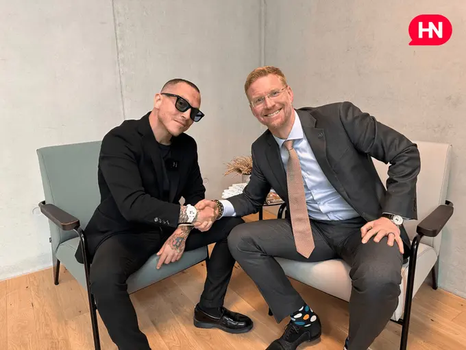 Simone Puorto and Achim Schmitt (right)