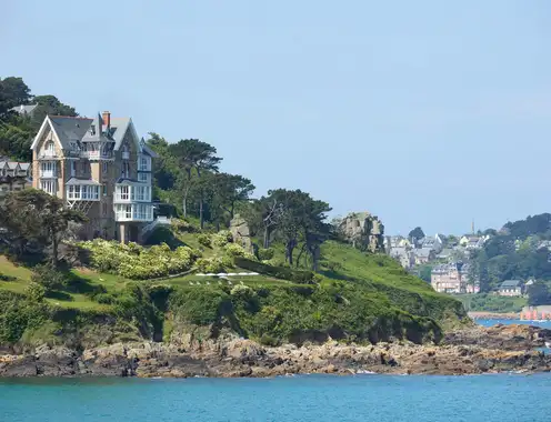 Les Bassans