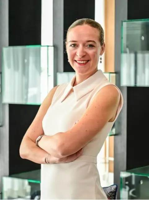 Laura Nicli