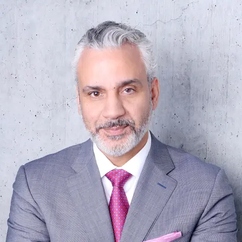 Mo Khanat