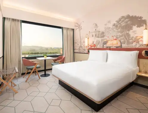 Holiday Inn Gurgaon NH8, an IHG Hotel